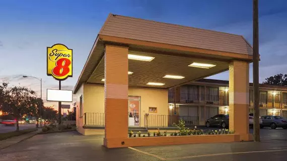 Super 8 Orangeburg | Güney Karolayna - Orangeburg (ve civarı) - Orangeburg