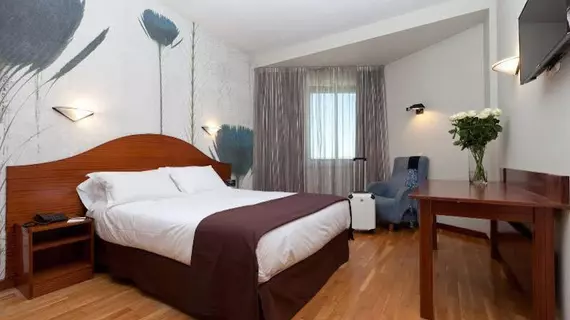 Sercotel Hotel Ciudad de Burgos | Kastilya ve Leon - Burgos İli - Alfoz de Burgos - Rubena