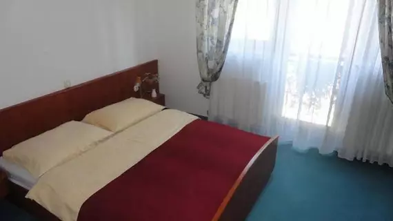 Hotel Kanu | Ljubljana (ve civarı) - Medvode - Smlednik