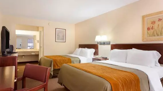 Baymont Inn and Suites Gallatin | Tennessee - Nashville-Davidson - Nashville (ve civarı) - Gallatin