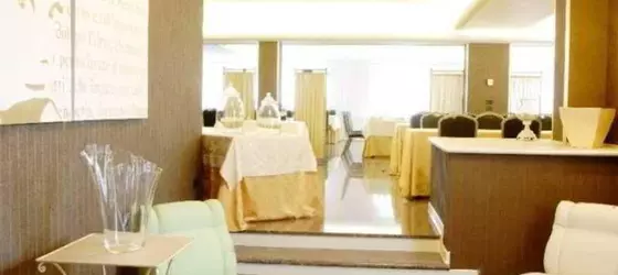 Hotel Desenzano | Lombardy - Brescia (il) - Desenzano del Garda