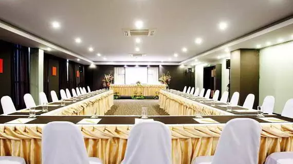 Miramar Hotel | Bangkok - Wang Burapha Phirom