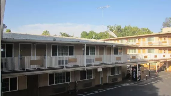 Econo Lodge Sacramento | Kaliforniya - Sacramento (ve civarı) - Sacramento - Downtown Sacramento