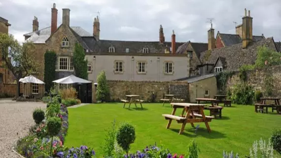 The Kings Hotel | Gloucestershire (kontluk)