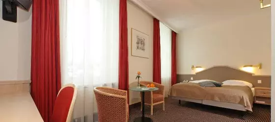 Seehotel Waldstaetterhof Swiss Quality | Schwyz Kantonu - Ingenbohl