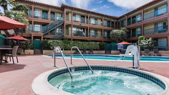 Comfort Inn Woodland Hills/Warner Center | Kaliforniya - Los Angeles County - Woodland Hills