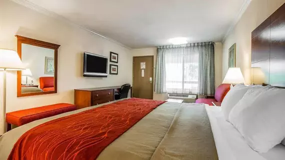 Comfort Inn Near Pasadena Civic Auditorium | Kaliforniya - Los Angeles County - San Gabriel Valley