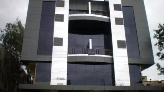 Hotel The Elite Suites | Maharaştra - Pune Bölgesi - Pune - Viman Nagar