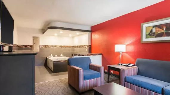 Clarion Inn and Suites | Arkansas - Russellville (ve civarı) - Russellville