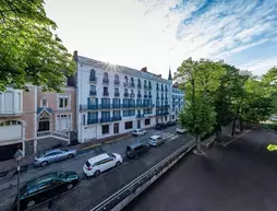 Mona Lisa à Néris-Les-Bains | Auvergne-Rhone-Alpes - Allier - Neris-les-Bains