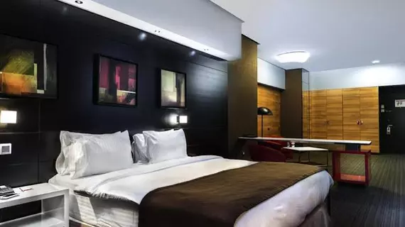 Ramada Hotel and Suites Baku | Bakü (ve civarı) - Baku