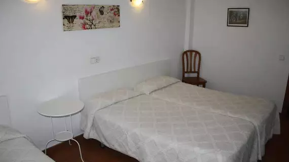 Hostal Pinar | Balearic Adaları - Mayorka Adası - Palma de Mallorca