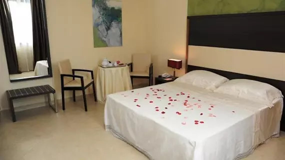 Viola Palace Hotel | Sicilya - Messina (vilayet) - Villafranca Tirrena