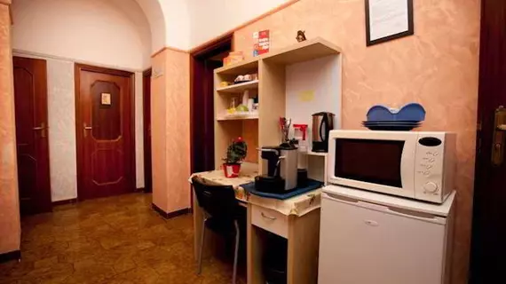 B&T Rooms Trani | Lazio - Roma (ve civarı) - Roma Kent Merkezi - Rione XVIII Castro Pretorio