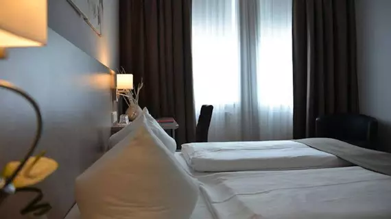 arthotel munich | Bavyera - Münih (ve civarı) - Ludwigsvorstadt-Isarvorstadt - St. Paul