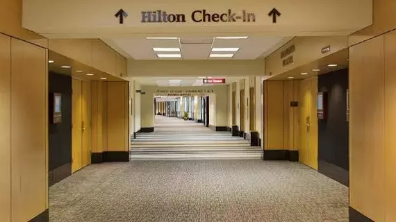 Hilton Chicago O'Hare Airport | İllinois - Chicago (ve civarı) - Bensenville - O'Hare