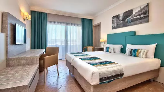 Riviera Resort & Spa | Malta - Mellieha