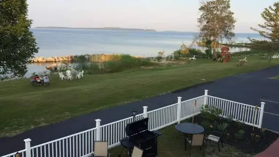 Baymont Inn & Suites St. Ignace Lakefront | Michigan - St Ignace