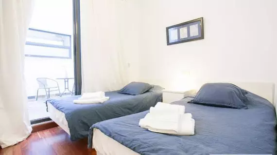 APARTAMENTOS TORRE DE LA PLATA | Andalucia - Seville İli - Sevilla - Casco Antiguo