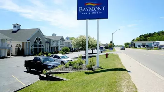 Baymont Inn & Suites St. Ignace Lakefront | Michigan - St Ignace