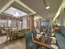 Royal Continental Hotel | Dubai - Deira