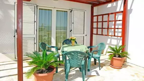 Villa Lara Apartments | Split-Dalmaçya - Bol