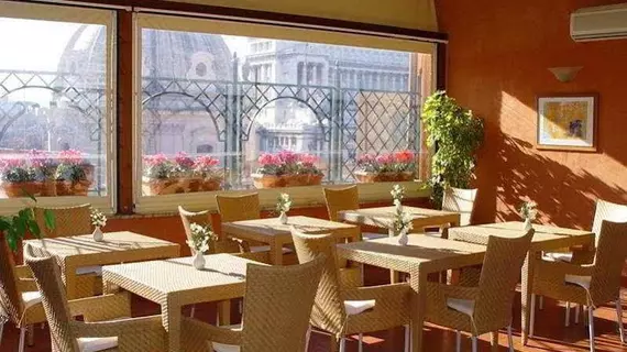 Hotel Cosmopolita | Lazio - Roma (ve civarı) - Roma Kent Merkezi - Rione II Trevi