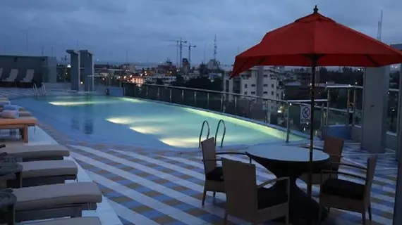 Lagos Continental Hotel | Lagos (ve civarı) - Lagos - Victoria Adası