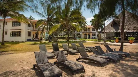 Bahari Dhow Beach Villas | Kwale İlçesi - Mombasa (ve civarı) - Diani Plajı