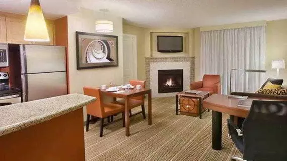 Residence Inn Calgary Airport | Alberta - Calgary (ve civarı) - Calgary