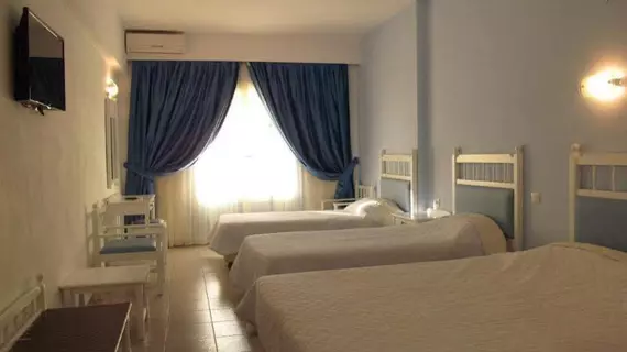 Pedi Beach Hotel | Ege Adaları - Sömbeki - Pedi