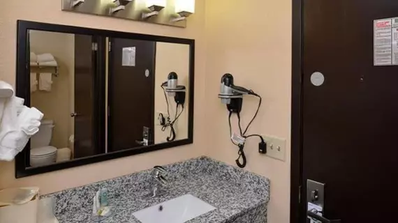 Quality Inn | Wisconsin - Appleton