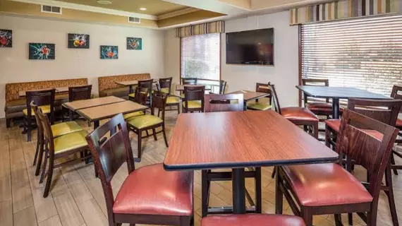 Best Western Airport Inn & Suites Oakland | Kaliforniya - Oakland (ve civarı) - Oakland