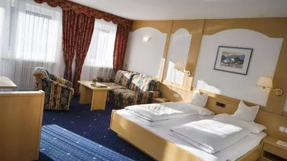 Hotel Interski | Trentino-Alto Adige - Güney Tirol (il) - Santa Cristina Val Gardena