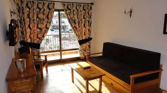 Apartamentos La Baranda | Andalucia - Malaga İli - Torremolinos - Carihuela