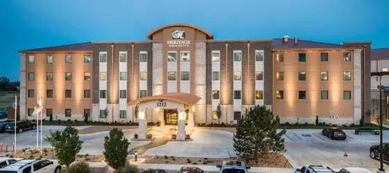 THE HERITAGE INN & SUITES, AN ASCEND HOTEL COLLECTION MEMBER | Kansas - Dodge City (ve civarı) - Garden City