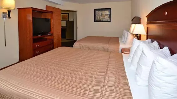 Quality Inn & Suites Northampton | Massachusetts - Springfield (ve civarı) - Northampton