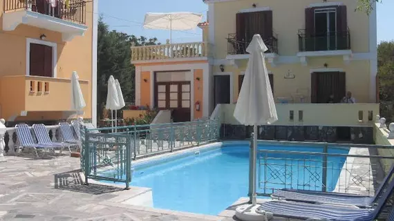 Stella Studios | Kuzey Ege Adaları - Lesvos - Petra