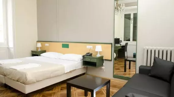 Hotel Meublè Suisse | Liguria - Cenova (il) - Ponente - Cenova (ve civarı) - Cenova