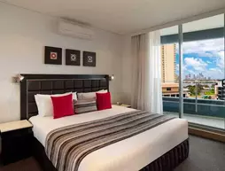 Meriton Suites Southport