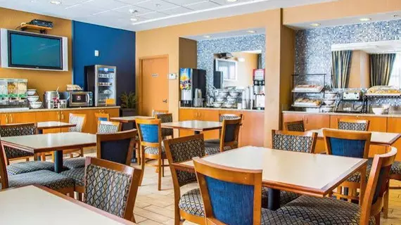 Comfort Inn & Suites Sanford | Florida - Sanford