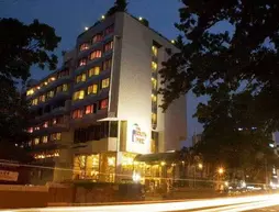 Fortune Hotel The South Park | Kerala - Thiruvananthapuram Bölgesi - Thiruvananthapuram