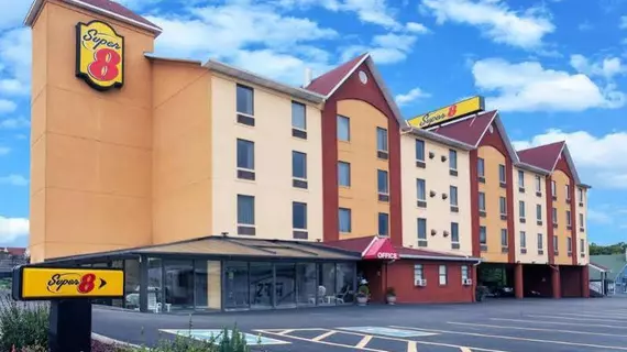 Super 8 Pigeon Forge | Tennessee - Gatlinburg - Pigeon Forge (ve civarı) - Pigeon Forge