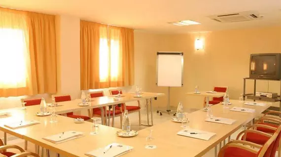 Holiday Inn Express Madrid-Alcorcón | Madrid Özerk Topluluğu - Madrid (ve civarı) - Alcorcon - Norte