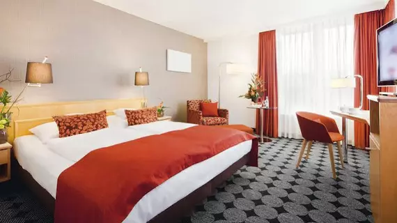 Mövenpick Hotel Nürnberg Airport | Bavyera - Orta Franconia