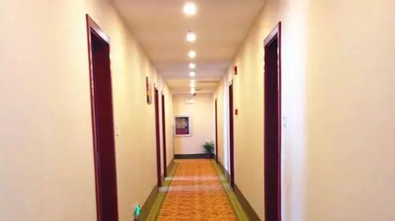 Green Tree Inn Ningbo Dongqianhu Yinxian Mozhi North Road Business Hotel | Zhejiang - Ningbo - Yinzhou