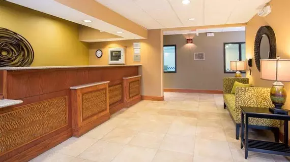 Best Western Plus Mishawaka Inn | Indiana - South Bend (ve civarı) - Mishawaka