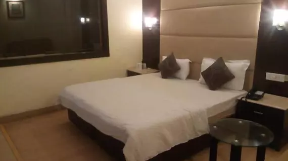 Hotel Arihant Inn | Batı Delhi - Ulusal Eyalet Başkenti Delhi - Delhi (ve civarı) - Yeni Delhi - Karol Bagh