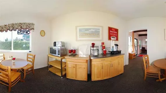 Econo Lodge Lincoln City | Oregon - Oregon Coast - Lincoln City