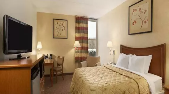 Quality Inn Bangor Airport | Maine - Bangor (ve civarı) - Bangor